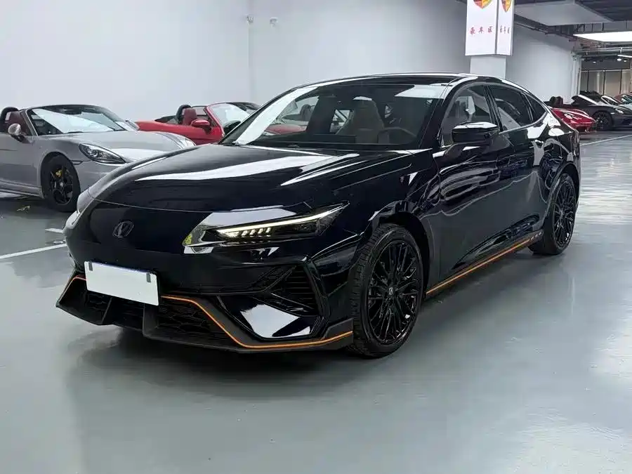 Changan UNI-V, 2025 — Changan UNI-V под заказ