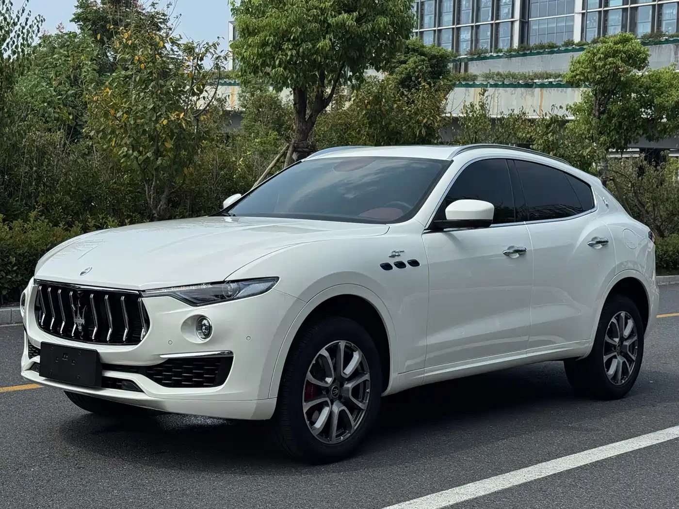 Maserati Levante, 2023 — Maserati Levante под заказ