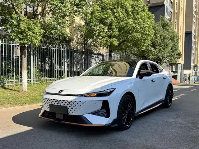 Changan UNI-V, 2025 — Changan UNI-V под заказ