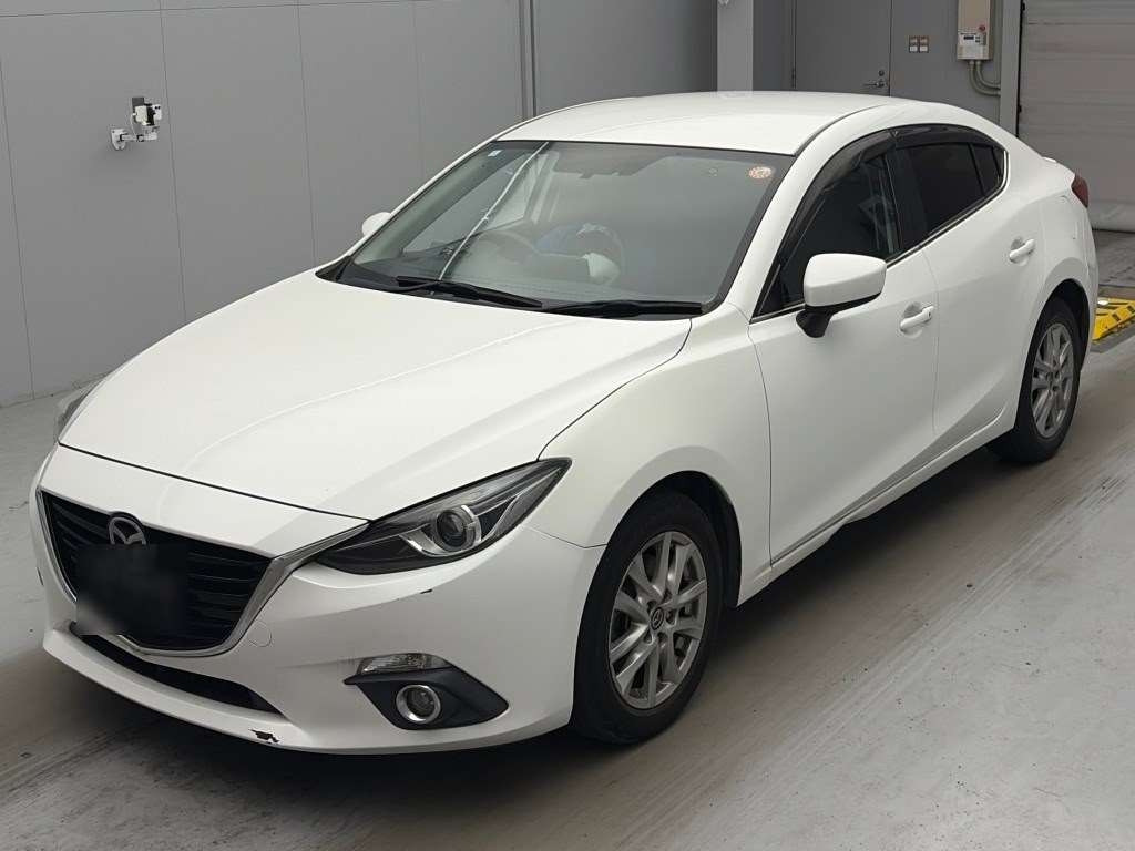 Axela Hybrid 2014
