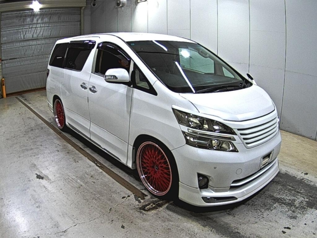 Vellfire 2010