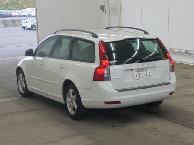 V50 2011