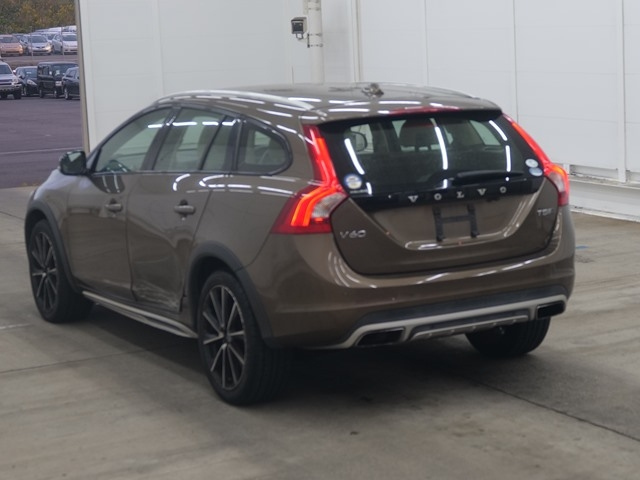 V60 2017