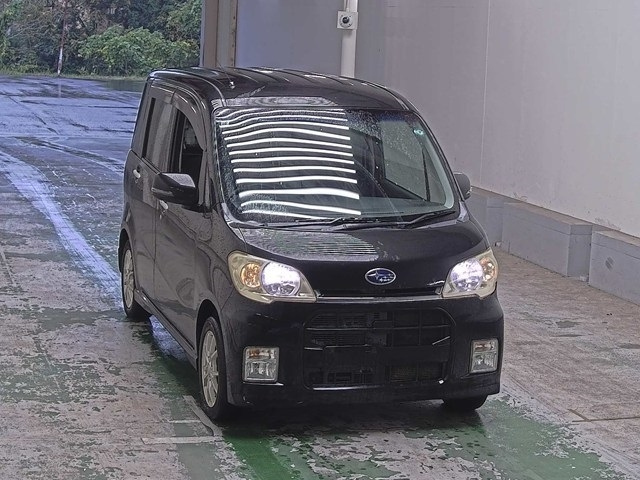SUBARU LUCRA
