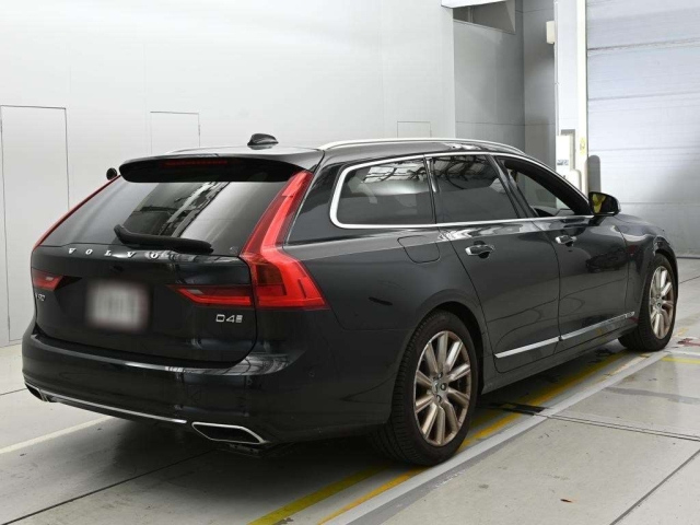 V90 2019
