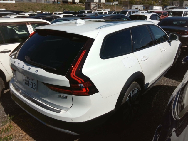 V90 2021