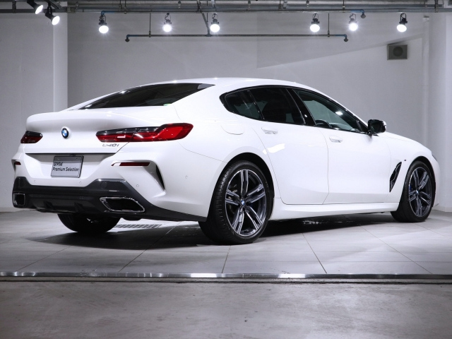 8 Series 2021