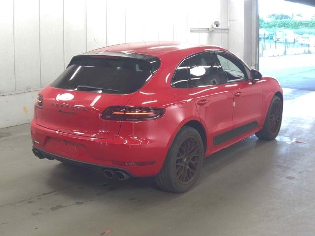 Macan 2016