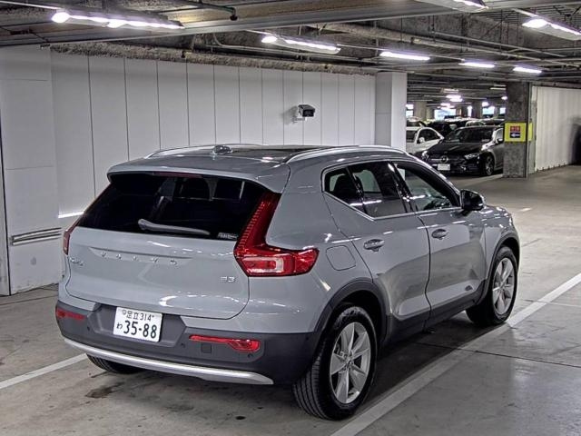 Xc40 2025