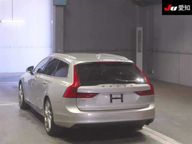V90 2017