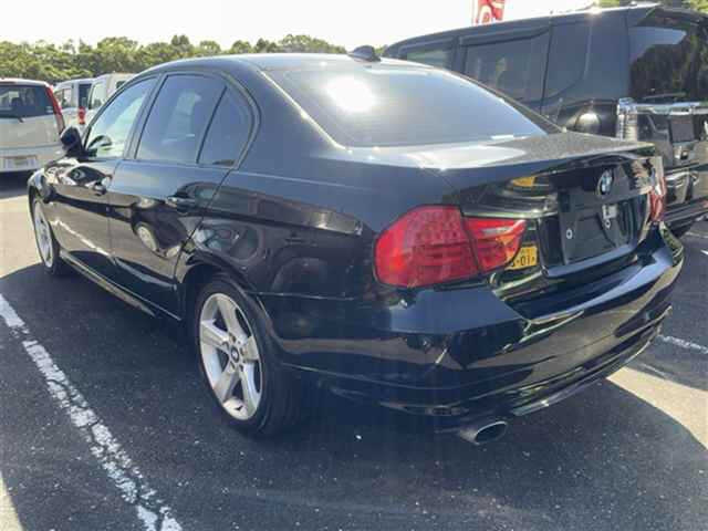 3 Series 2009