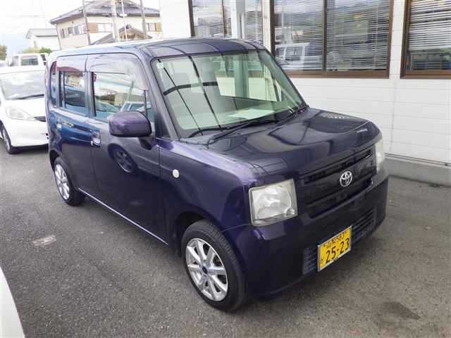 TOYOTA PIXIS SPACE