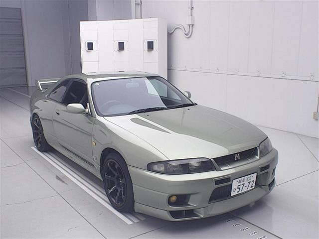 NISSAN SKYLINE