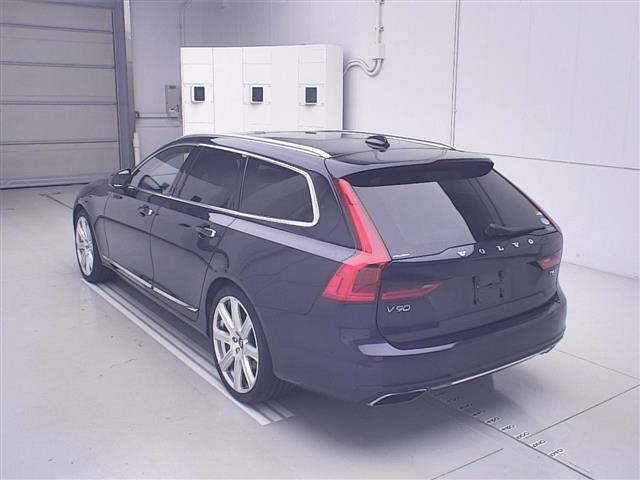 V90 2017