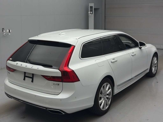 V90 2020
