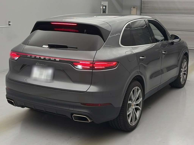 Cayenne 2022