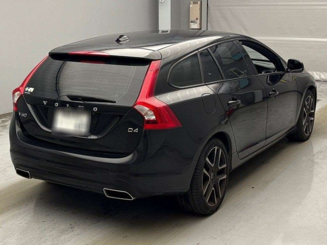 V60 2017